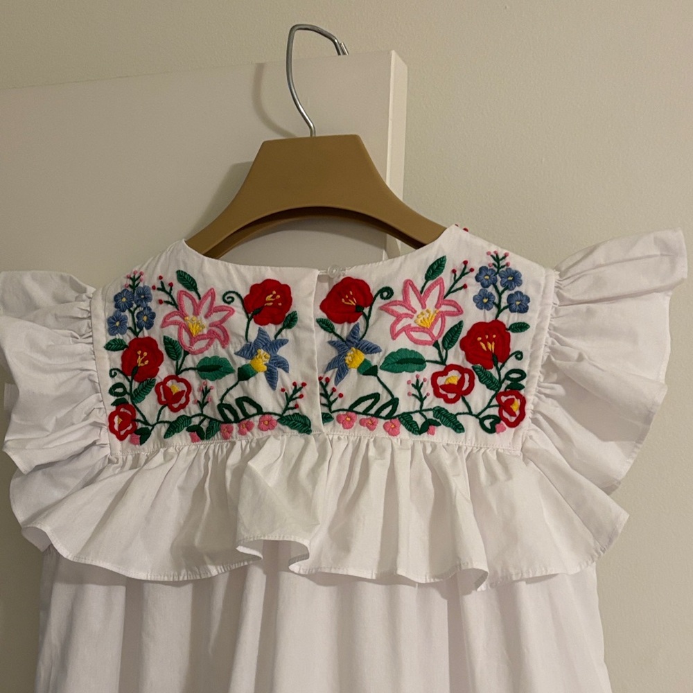 Mi Golondrina White Dress with Floral Embroidery - Picture 4 of 6